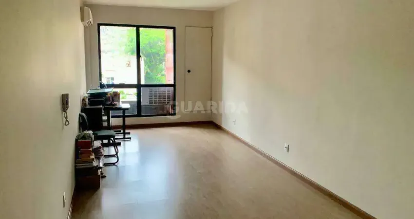 Conjunto comercial no Bairro Auxiliadora.