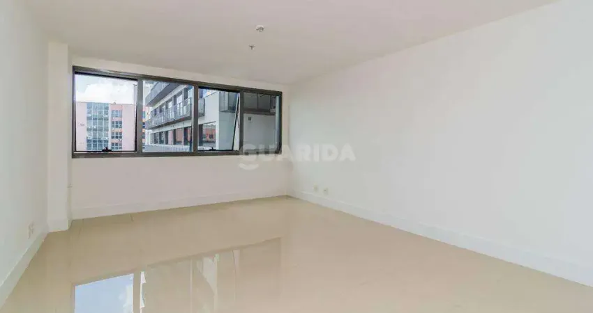 Conjunto comercial no Medplex Eixo Norte no bairro Cristo Redentor.