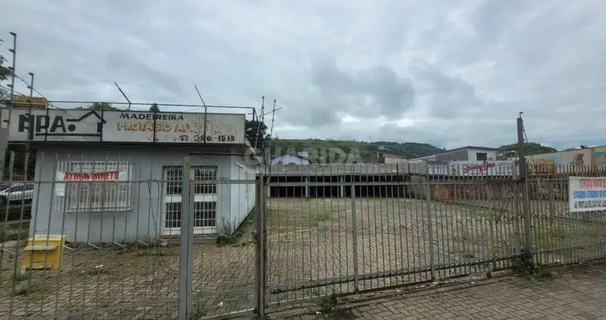 Excelente ponto comercial de esquina no bairro Alto Petrópolis.