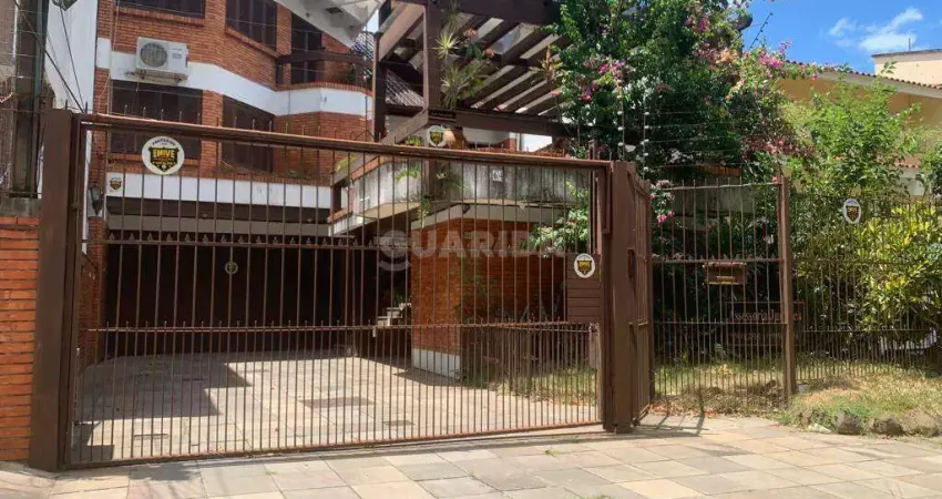 Casa com 3 quartos para alugar na Rua Canto e Melo, Cristal, Porto Alegre