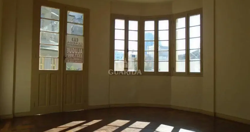 Conjunto comercial amplo no bairro Centro. Histórico.