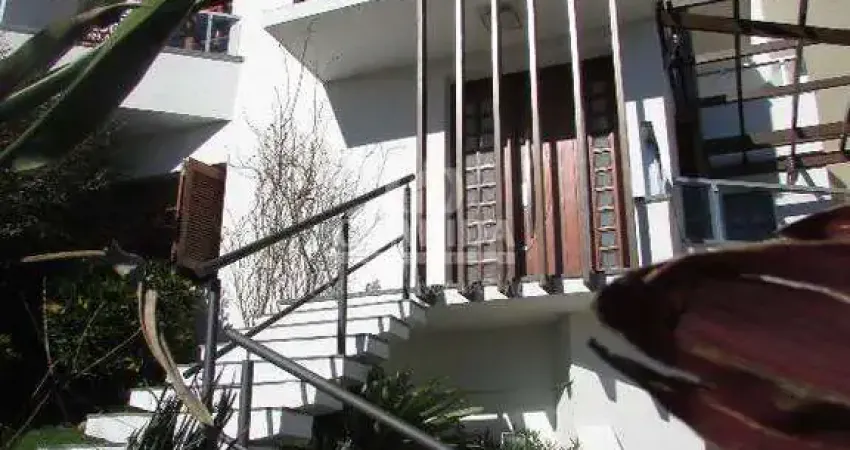 Casa Residencial/Sobrado para aluguel, 5 quartos, 2 suítes, 2 vagas, Ipanema - Porto Alegre/RS
