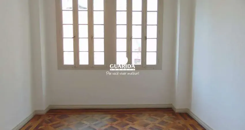 Conjunto comercial localizado no Bairro Centro.