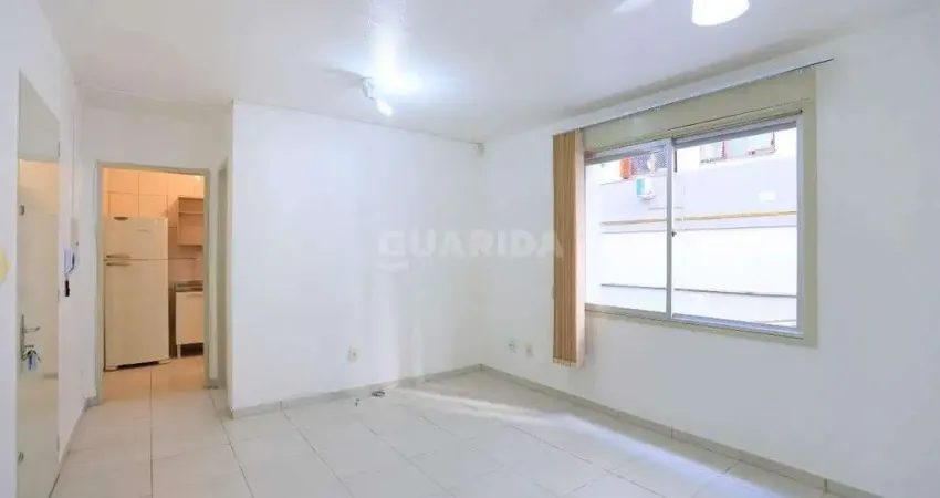 Kitnet / Stúdio para alugar na Avenida Coronel Lucas de Oliveira, Bela Vista, Porto Alegre