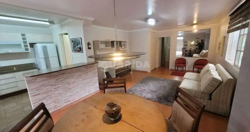 Casa Residencial/sobrado com 3 dormitórios, sendo 1 suíte, no bairro Petrópolis