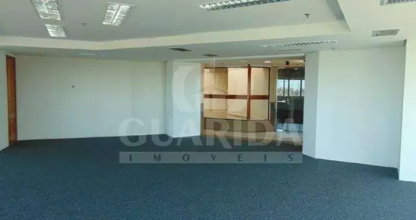 Conjunto comercial no bairro Moinhos de Vento.