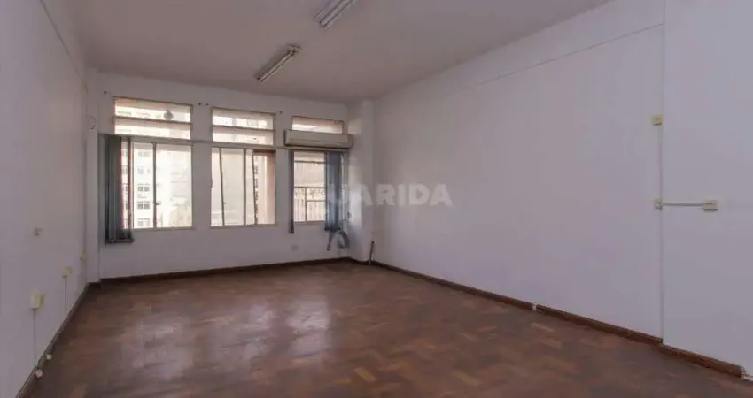 Ampla sala comercial no Centro Histórico - Porto Alegre/RS