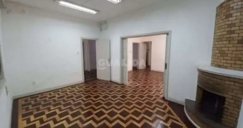Casa comercial com 4 vagas de garagem no bairro Moinhos de Vento