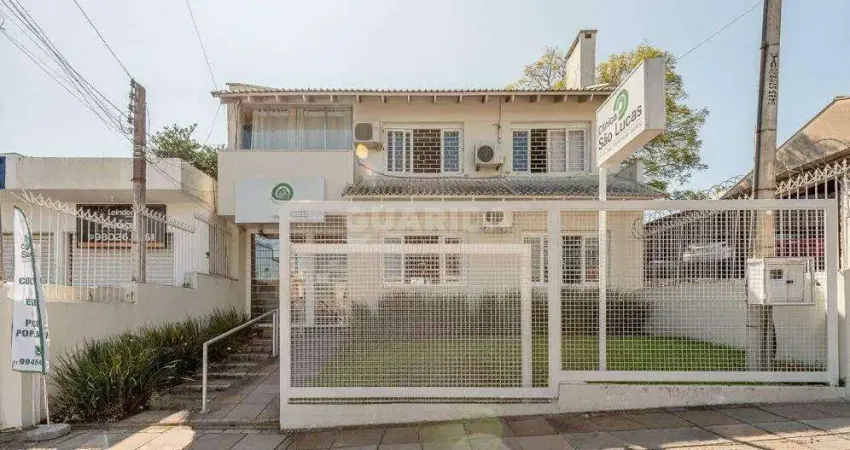 Casa comercial mobiliada no bairro Passo da Areia.
