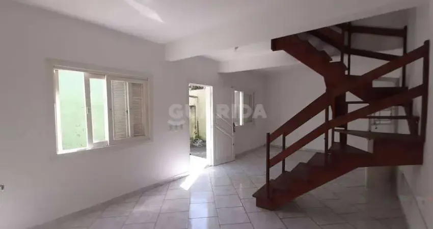 Casa em Condomínio com 2 dormitórios, sendo 01 suíte, no bairro Belém Novo.
