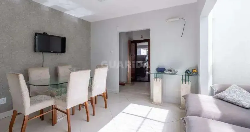 Casa Residencial/Sobrado para aluguel, 4 quartos, 2 suítes, 3 vagas de garagem, Menino Deus - Porto Alegre/RS