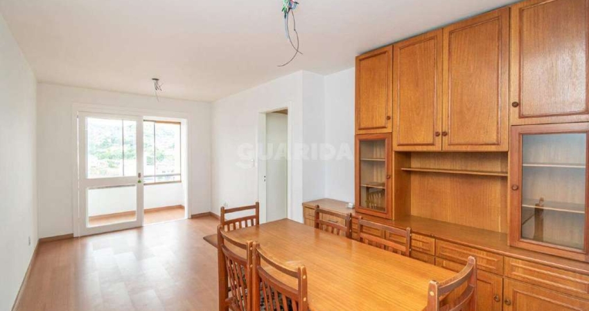 Apartamento semimobiliado com 2 dormitórios e 1 vaga de garagem no bairro Partenon - Porto Alegre/RS