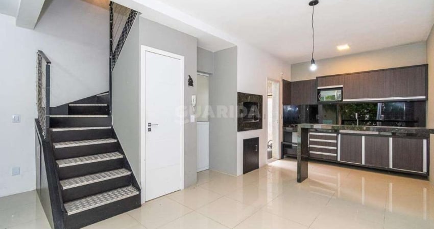 Casa em condomínio de 2 dormitórios, sendo 1 suíte, no bairro Tristeza.
