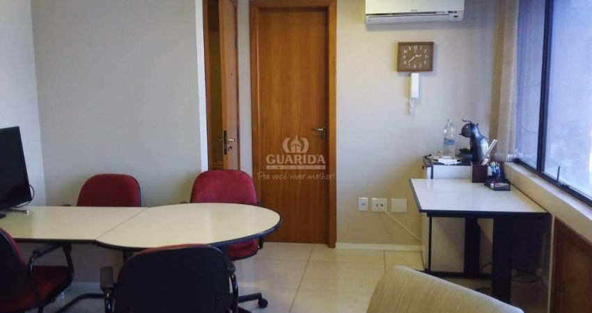 Conjunto comercial, mobiliado, 1 vaga de garagem, no bairro Petrópolis - Porto Alegre/RS