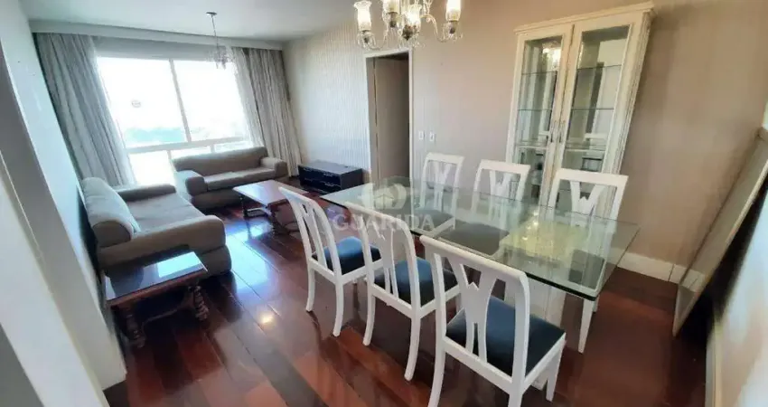 Apartamento com 3 dormitóriios, sendo 1 suíte, no bairro Menino Deus - Porto Alegre/RS