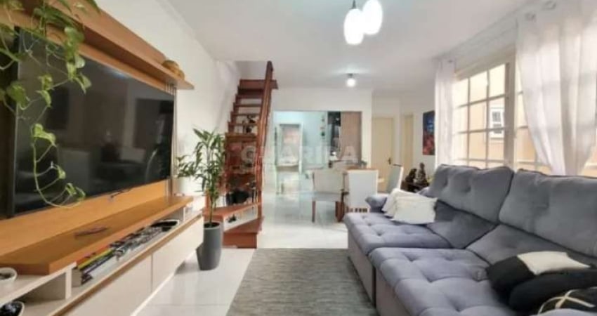 Casa Residencial/Sobrado para aluguel, 3 quartos, 1 suíte, 2 vagas, Hípica - Porto Alegre/RS