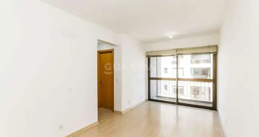 Apartamento de 2 dormitórios, sendo 1 suíte, no bairro Partenon.