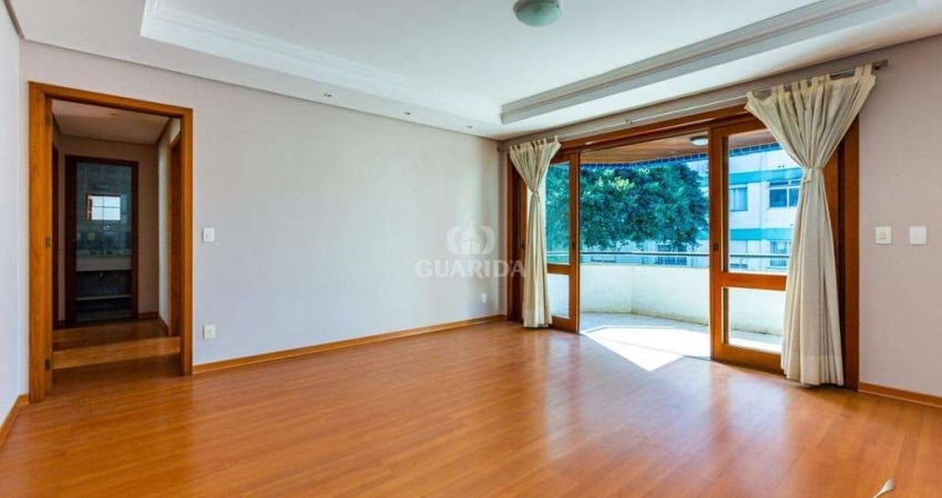 Exclusividade Guarida: Cobertura de 3 dormitórios, sendo 1 suíte, no bairro Tristeza. Imóvel com 210m² de área útil, com DUAS VAGAS!