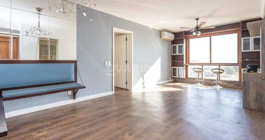 Apartamento amplo com 3 dormitórios, em andar alto e ótima posição solar!