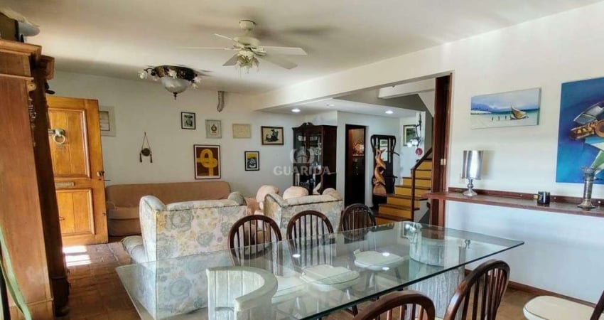 Casa Residencial/Sobrado para aluguel, 3 quartos, 3 suítes, 5 vagas, Teresópolis - Porto Alegre/RS