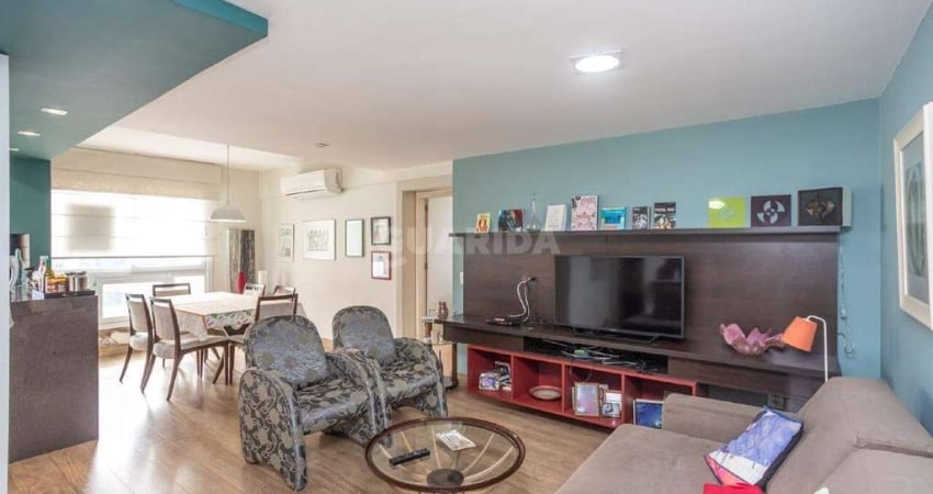Apartamento de 3 dormitórios, sendo 1 suíte, no bairro Rio Branco.