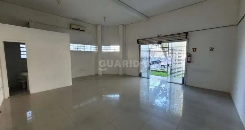 Loja comercial no bairro Cavalhada. Imóvel com 62m² de área privativa.