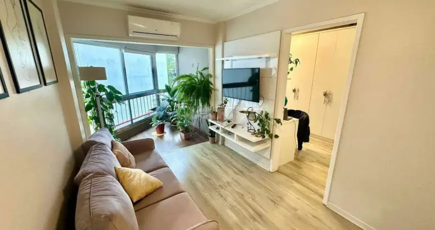 Apartamento mobiliado de 1 dormitório no bairro Menino Deus.