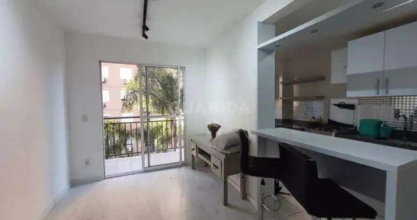 Apartamento com 3 dormitórios, sendo 1 suíte, e 1 vaga de garagem no bairro Tristeza
