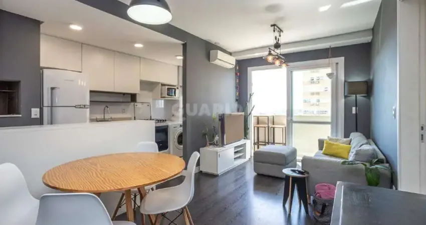 Apartamento mobiliado com 1 dormitório e 1 vaga de garagem no bairro petrópolis!