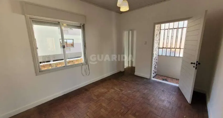 Casa com 2 quartos para alugar na Rua Comendador Rodolfo Gomes, Menino Deus, Porto Alegre
