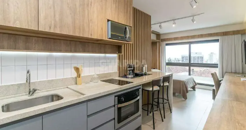 Apartamento loft mobiliado no bairro petrópolis, com 1 vaga de garagem e andar alto!