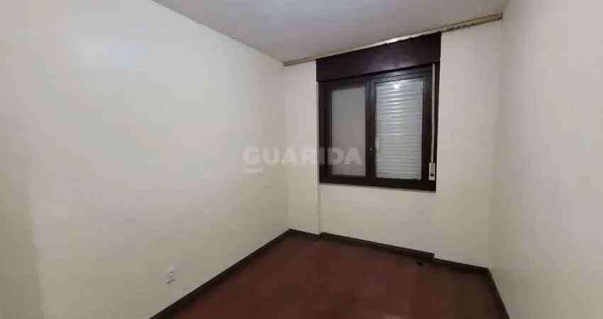 Apartamento com 3 quartos para alugar na Avenida Eduardo Prado, Cavalhada, Porto Alegre