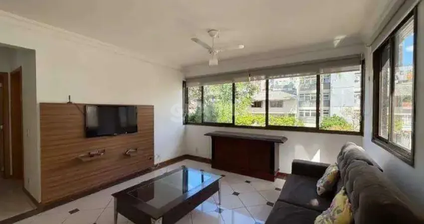 Exclusividade guarida: apartamento de 2 dormitórios mobiliado no bairro petrópolis com vaga coberta!!!