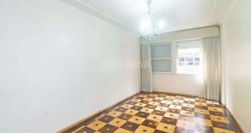 Amplo apartamento de 2 quartos com 2 sacadas no centro histórico!