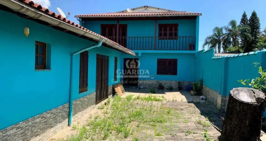 Casa residencial com 3 dormitórios e 8 vagas de garagem no bairro sarandi