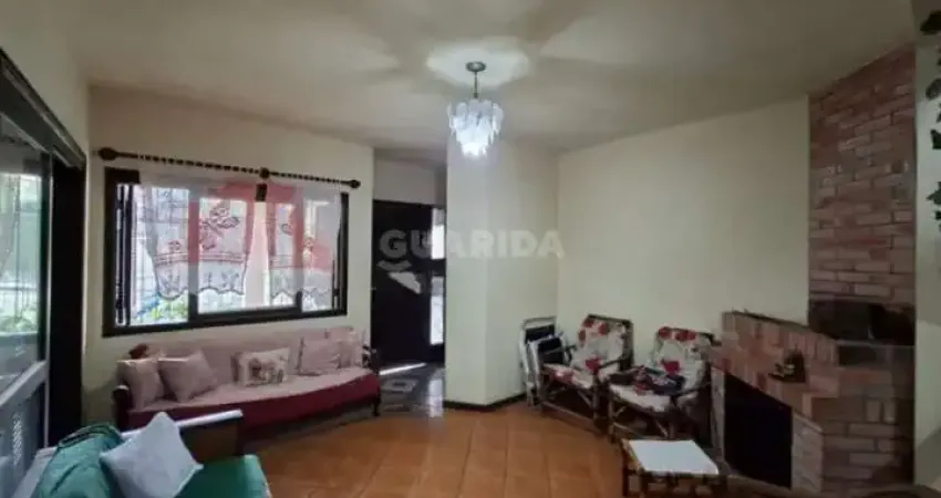 Casa residencial com 4 dormitórios sendo 2 suítes para alugar no bairro ipanema.