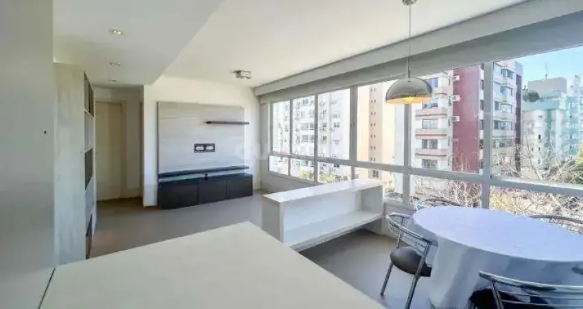 Apartamento mobiliado com 2 dormitórios, sendo 1 suíte, e 2 vagas de garagem no bairro jardim botânico