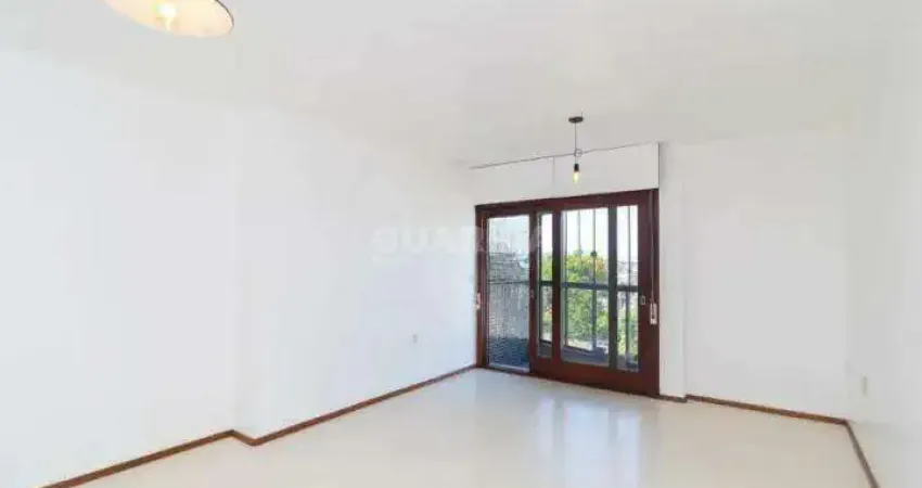 Apartamento semimobiliado com 3 dormitórios, sendo 1 suíte, e 2 vagas de garagem no bairro menino deus!