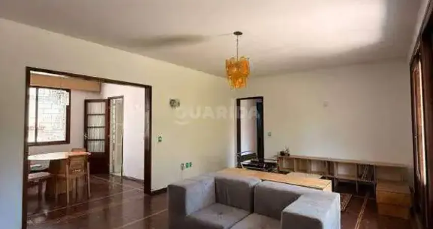 Apartamento mobiliado de 3 dormitórios no bairro petrópolis