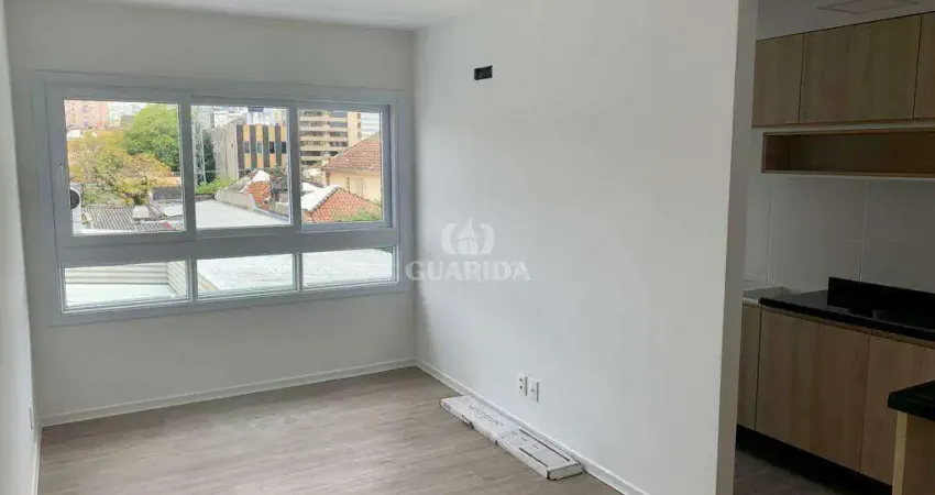 Apartamento de 2 dormitórios, sendo 1 suíte no bairro cidade baixa.