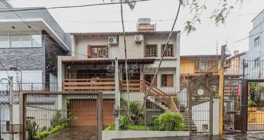 Casa com 3 quartos para alugar na Rua Vereador Viton de Araújo, Nonoai, Porto Alegre