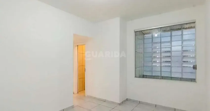 Apartamento com 2 dormitórios para alugar no bairro praia de belas.