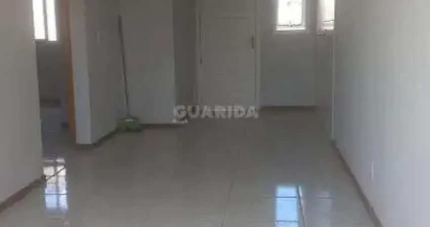 Casa residencial de 2 dormitórios, sendo 1 suíte, no bairro Hípica
