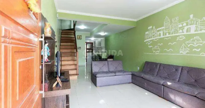 Casa Residencial/Sobrado para aluguel, 3 quartos, 3 suítes, 1 vaga, GUARUJA - Porto Alegre/RS