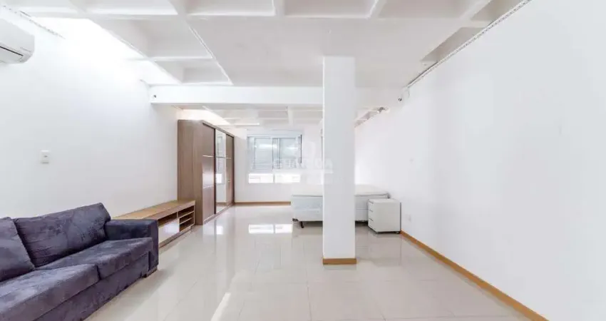 Apartamento no estilo Loft, todo mobiliado, no bairro Menino Deus