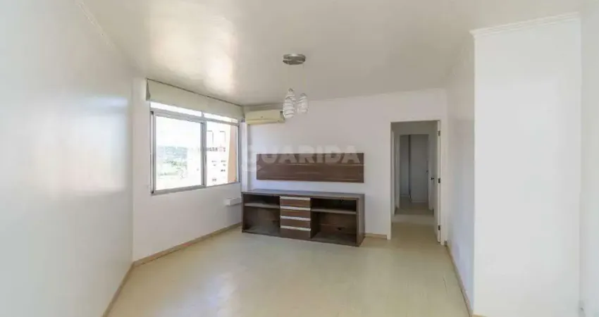 Apartamento semimobiliado com 2 dormitórios e 1 vaga no bairro Tristeza
