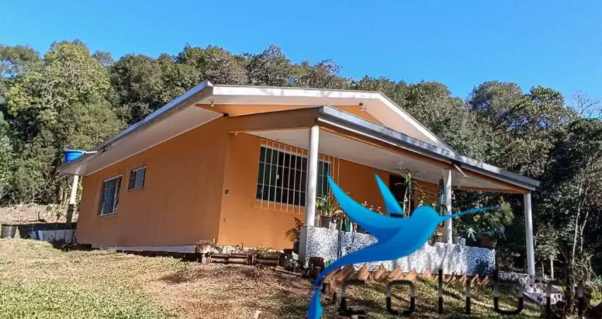 Chácara Mobiliada pronta para moradia ou lazer em Agudos do Sul