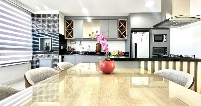 Apartamento à venda (2 por andar) com aprox. 144 m2 privativos com 1 suíte e 2 d