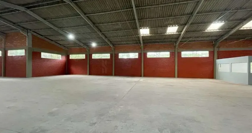 Galpão com 2.500 m2 em região industrial, disponível para locação na cidade de I