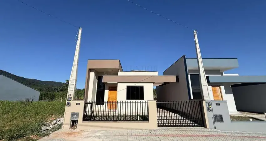 Casa à venda com 2 dormitórios no bairro Estrada das Areias - Indaial/SC